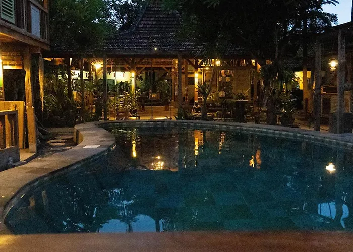 Sunrise & Lounge
